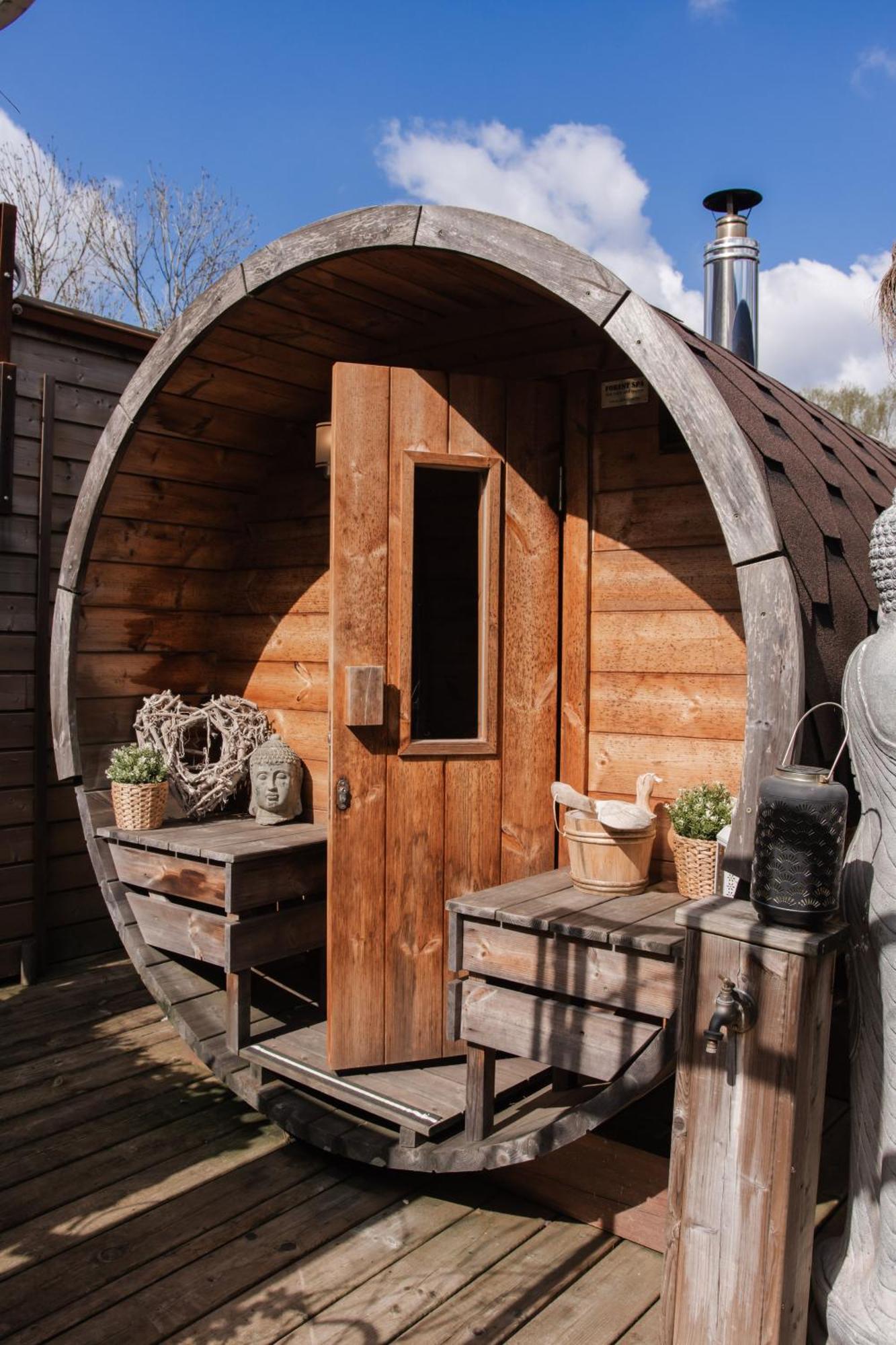 Maison D'Hote Les Notes Endormies Suite Le Refuge Walcourt Esterno foto