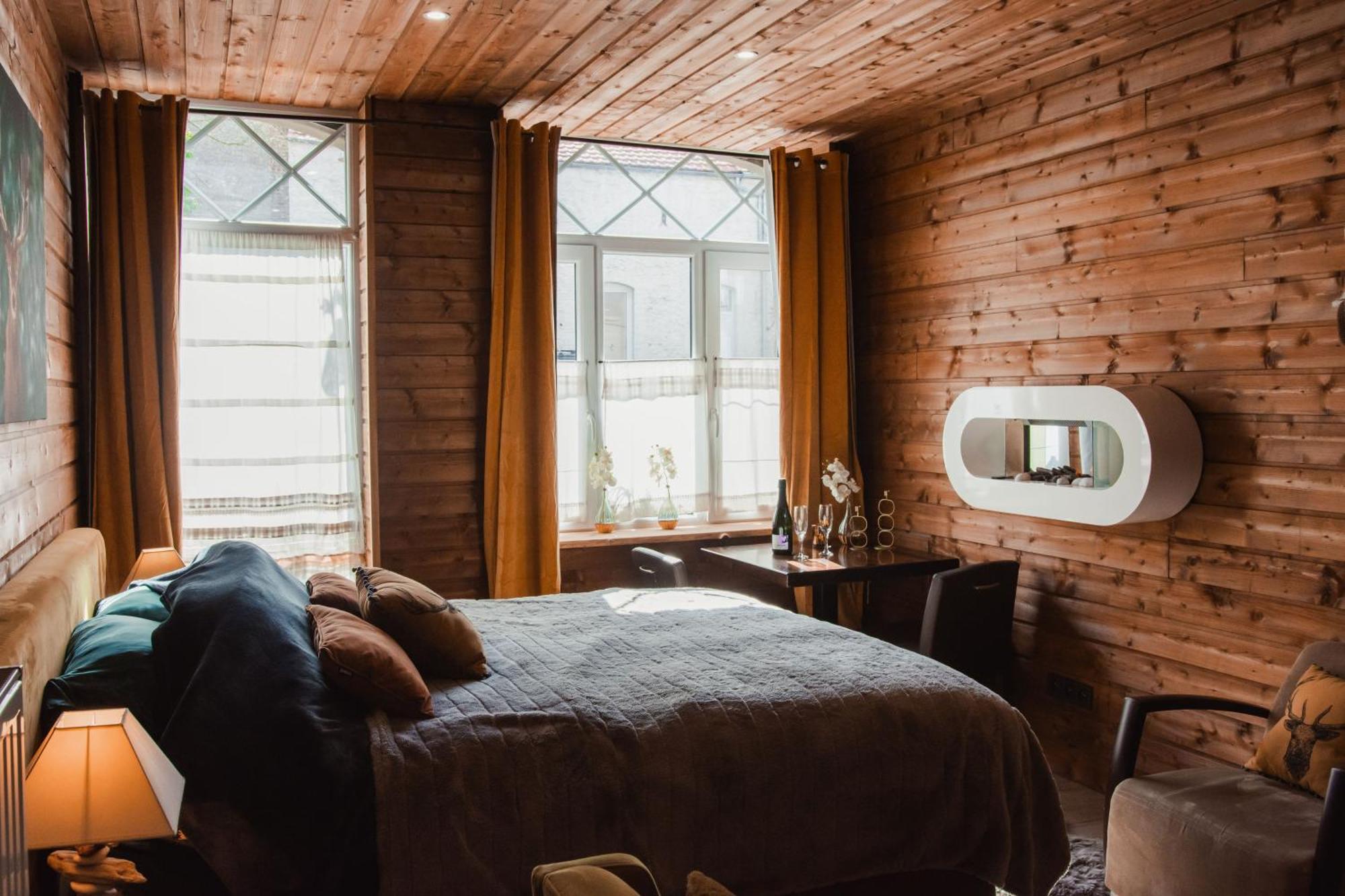 Maison D'Hote Les Notes Endormies Suite Le Refuge Walcourt Esterno foto